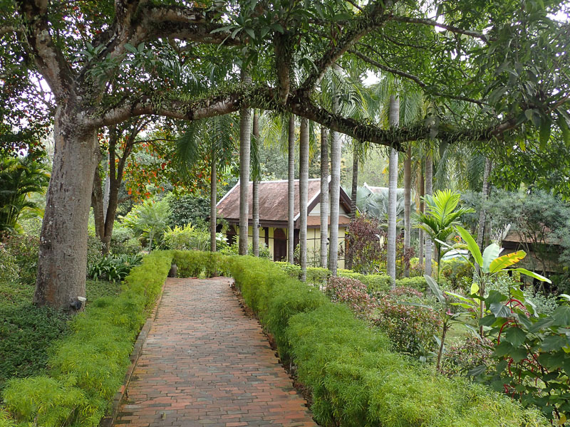 Belmond La Residence Phu Vao Garden Path