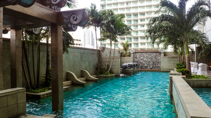Majestic Grande Bangkok Pool
