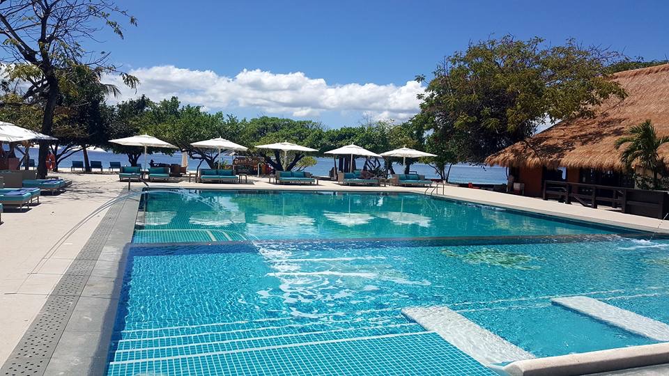 Club Paradise Pool