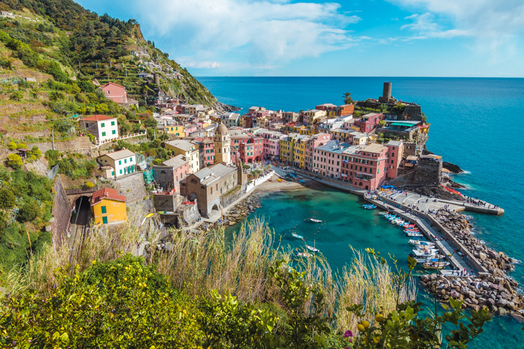 Hiking Cinque Terre Summer Vacation Europe